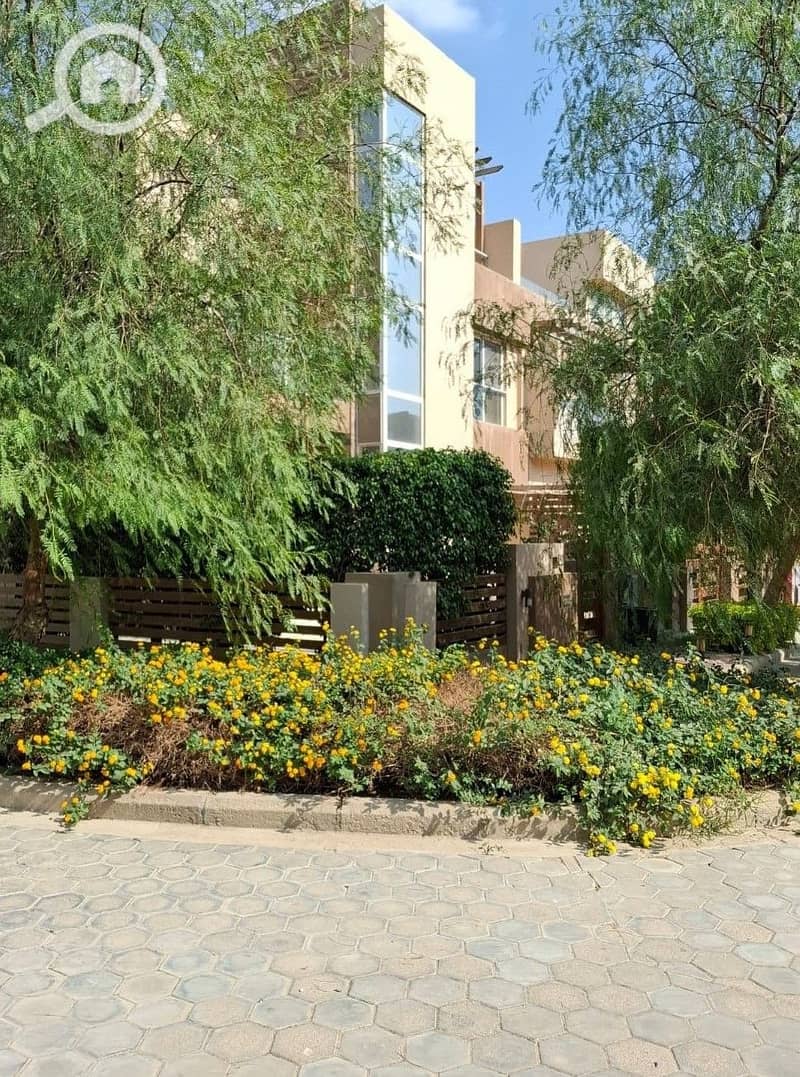 7 WhatsApp Image 2025-10-15 at 2.45. 11 PM (1). jpeg