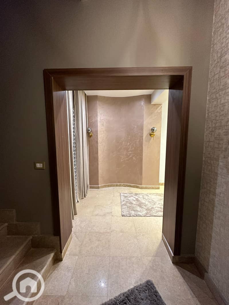 43 f88d8a33-e038-457f-a3df-b59b3557b934. jpg