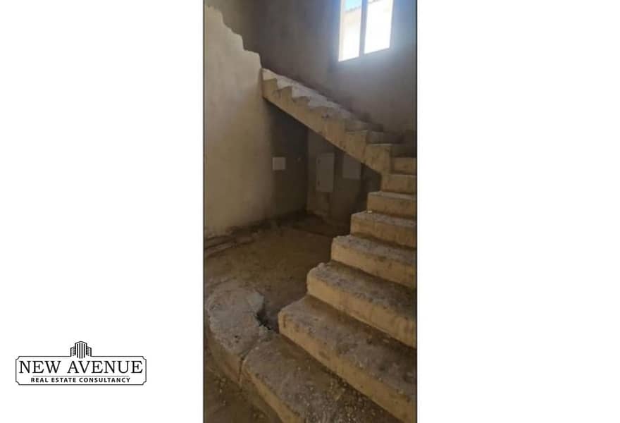 8 8a4603e2-191e-4f1a-9241-784a8e9f616a. jpg