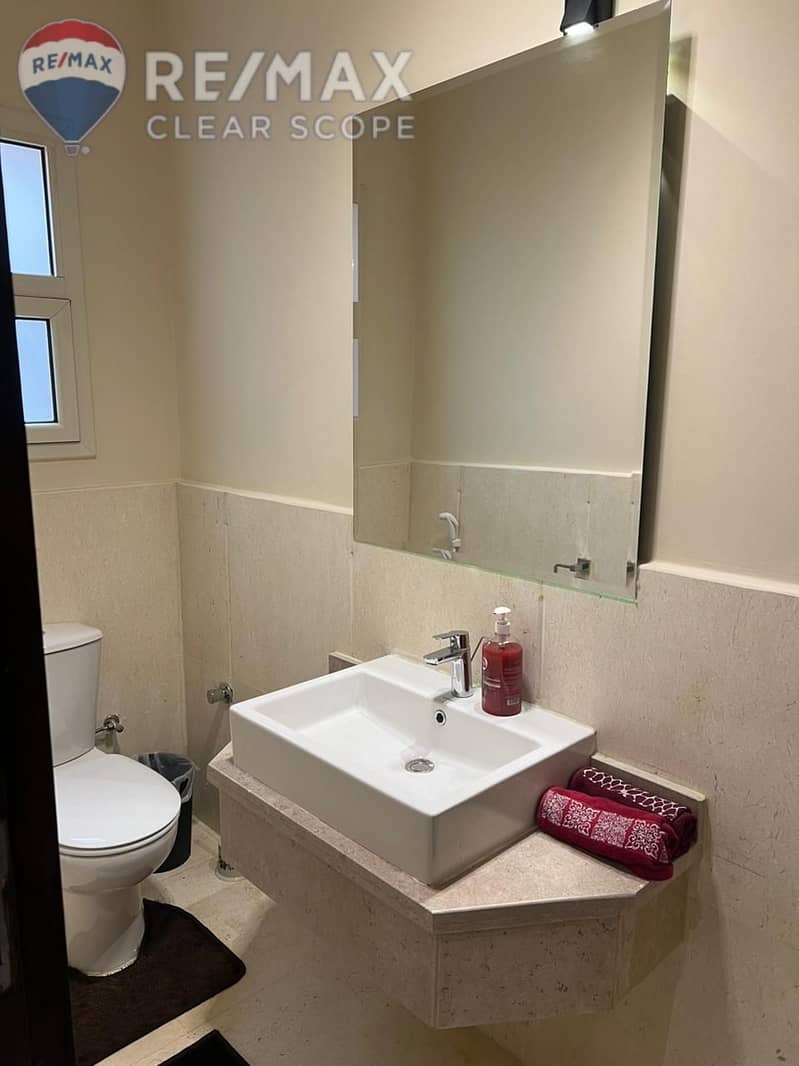 11 4bfc02ea-e224-424f-8811-3a6ea406fcdf. jpg