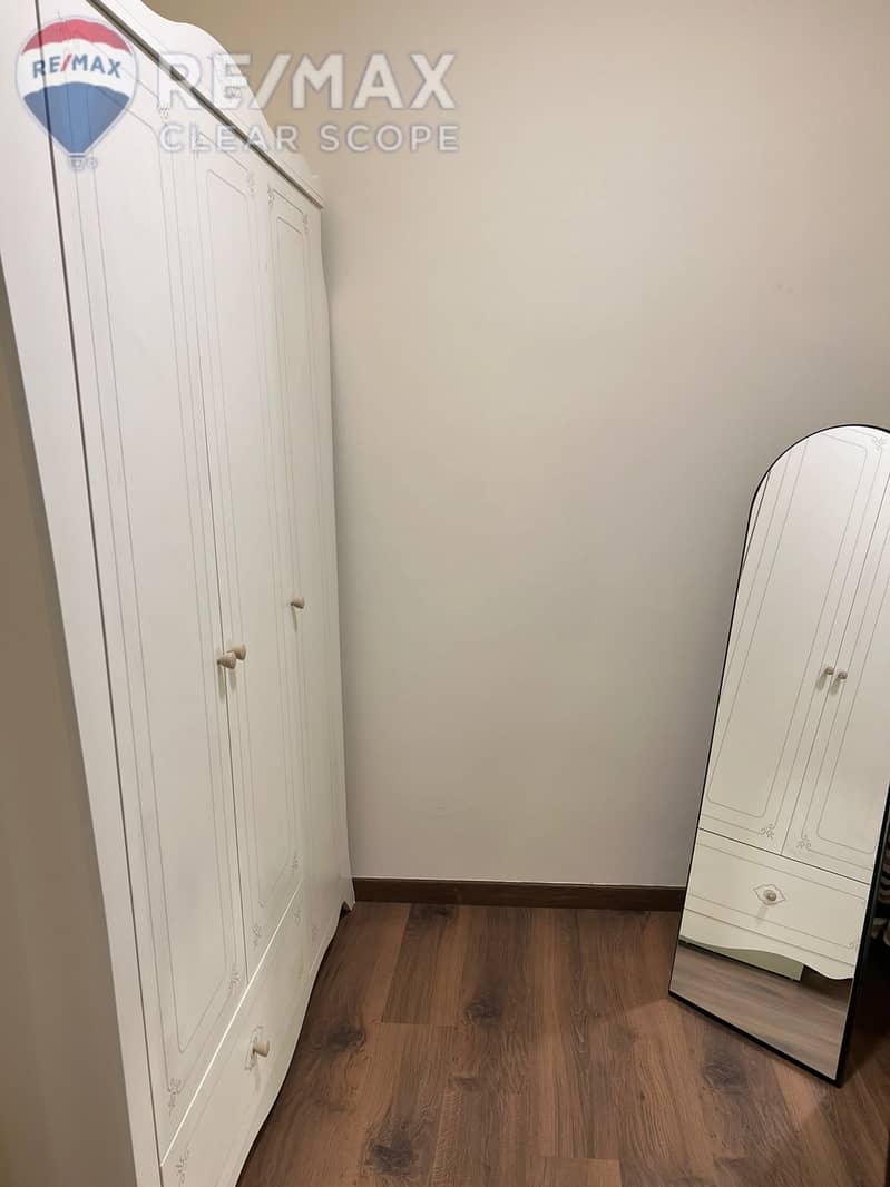 30 670909cb-a54e-4d66-a332-d5282c11ea6e. jpg