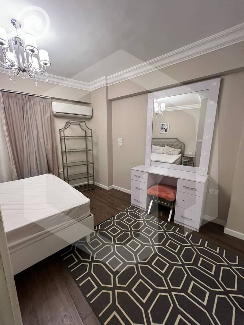 3 Beverly Hills 3. jpg