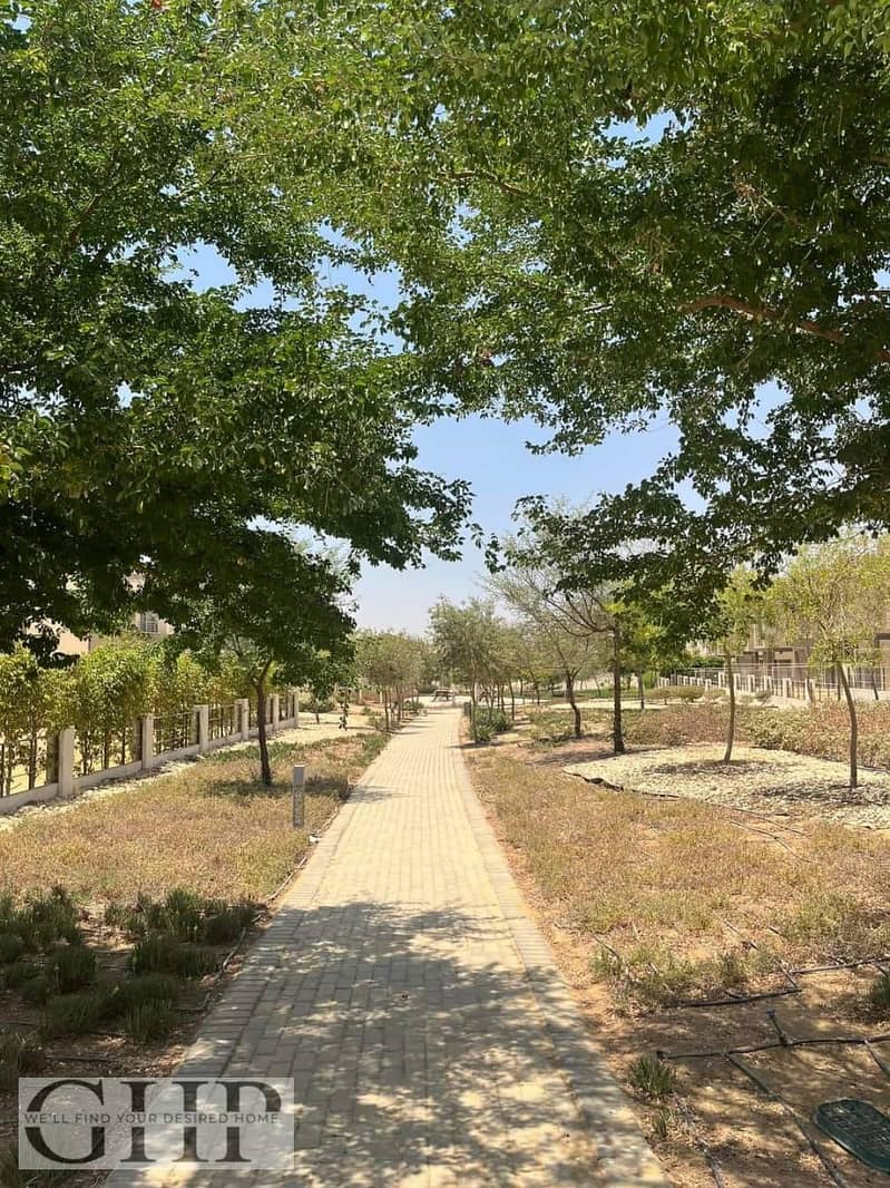 10 WhatsApp Image 2025-12-22 at 10.24. 42_cfea9697. jpg