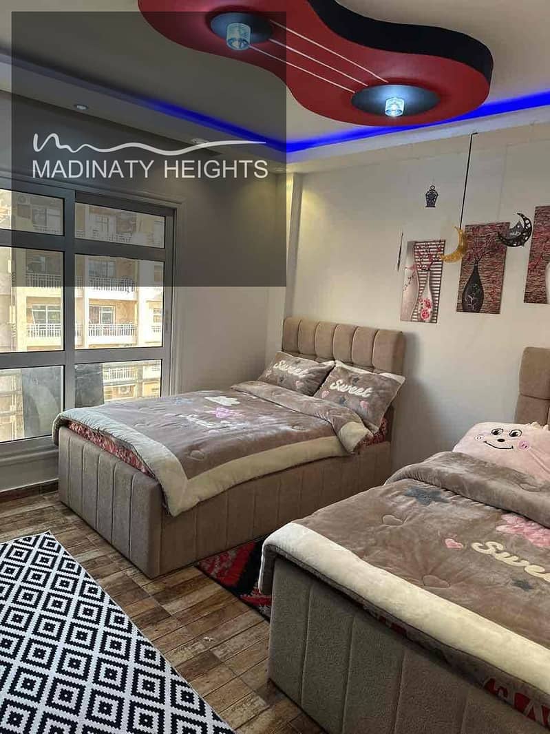 8 6f2fe4a6-d804-4e40-bd5d-6b615e9b29bf. jpg