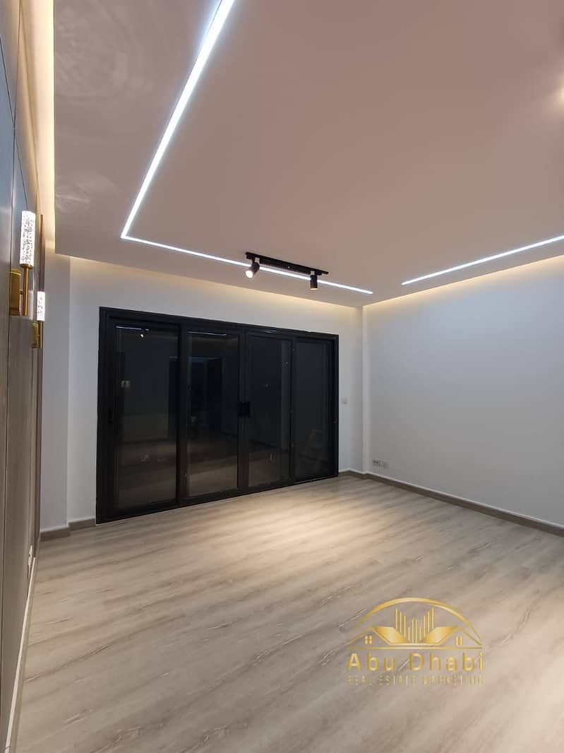 8 92c95d1c-6d13-47fd-b93d-d779816302f0. jpg