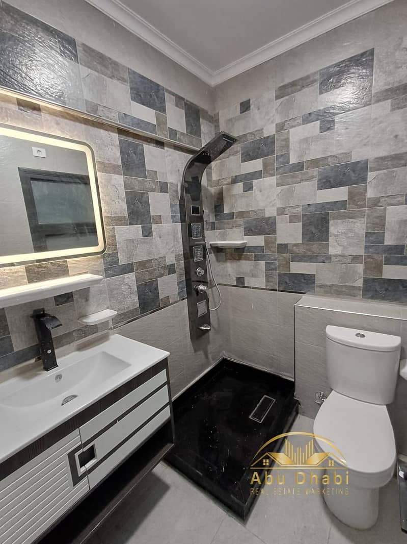 9 b80c1cb6-0220-4c01-b6ff-54c1ad8a3175. jpg