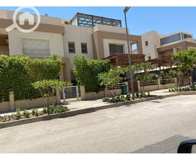 4 Bedroom Townhouse for Sale in 6th of October, Giza - 89cc0730-7f65-4351-8e8a-3158f7aa8bc4. jpg 4 Bedroom Townhouse for Sale in 6th of October, Giza - 89cc0730-7f65-4351-8e8a-3158f7aa8bc4. jpg