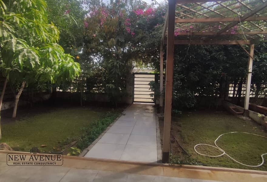 3 f95c09cb-bbcf-4c56-b133-6b20f5ce9add. jpg