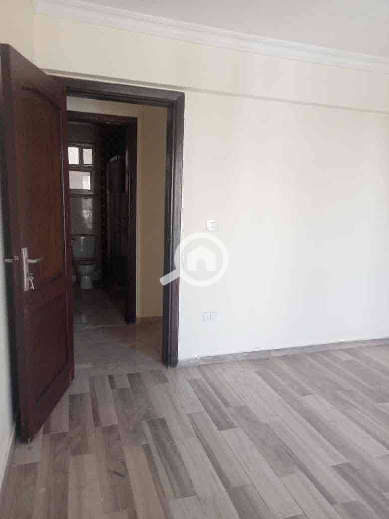 3 e957f229-07ca-4f89-b9f0-fb8e7ebfd665. jpg