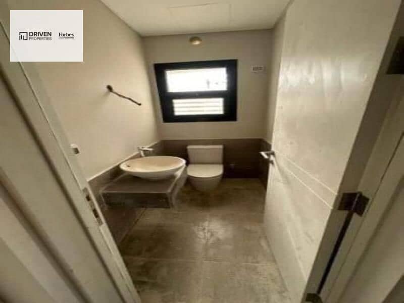 5 WhatsApp Image 2026-01-14 at 11.43. 11. jpeg