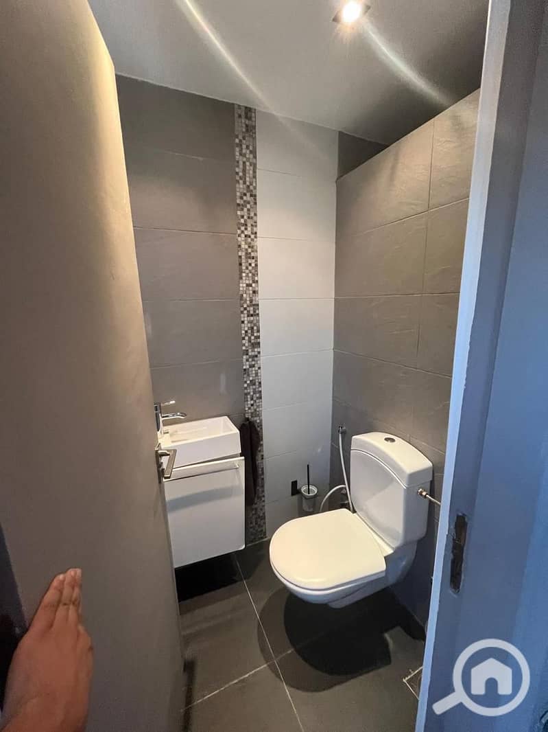 5 WhatsApp Image 2025-12-17 at 12.44. 42 PM (1). jpeg