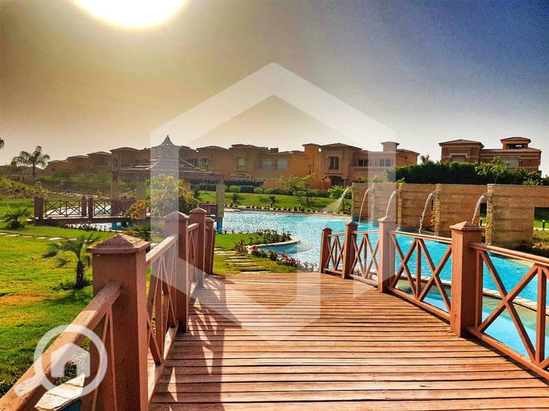 4 Royal Meadows 4. jpg