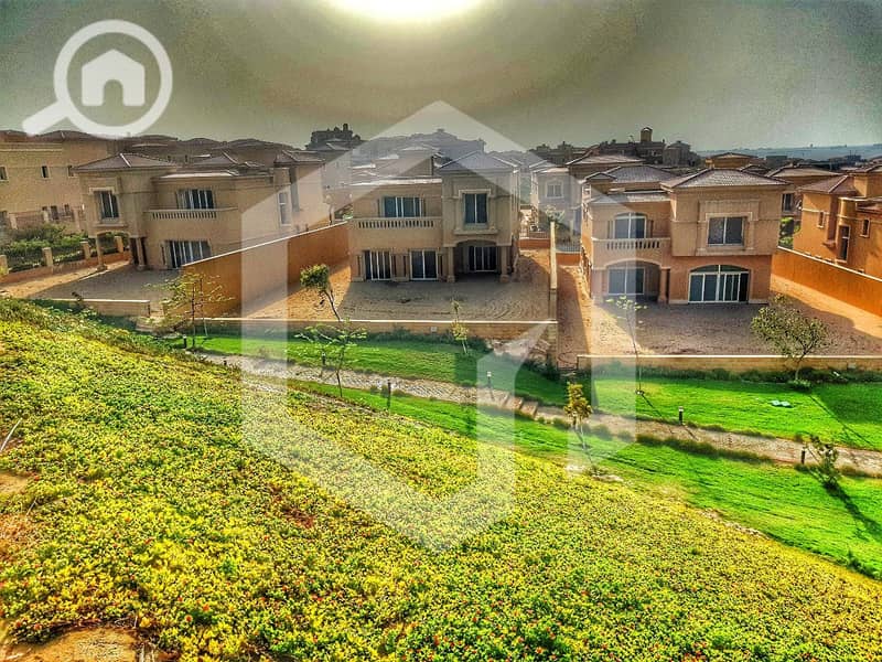 8 Royal Meadows 8. jpg