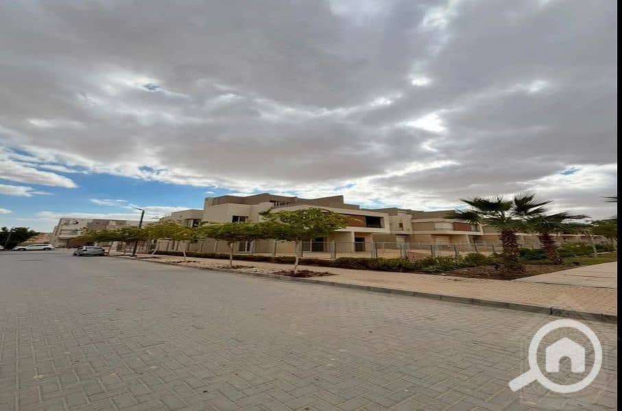 6 Background (13). png