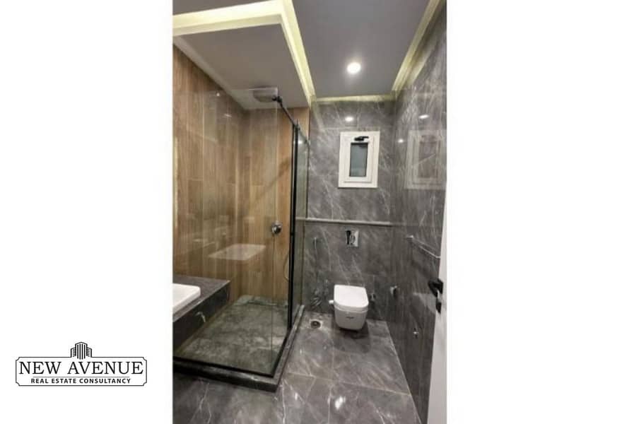 10 d4c3a74d-25d9-4f28-973b-651459443ac7. jpg