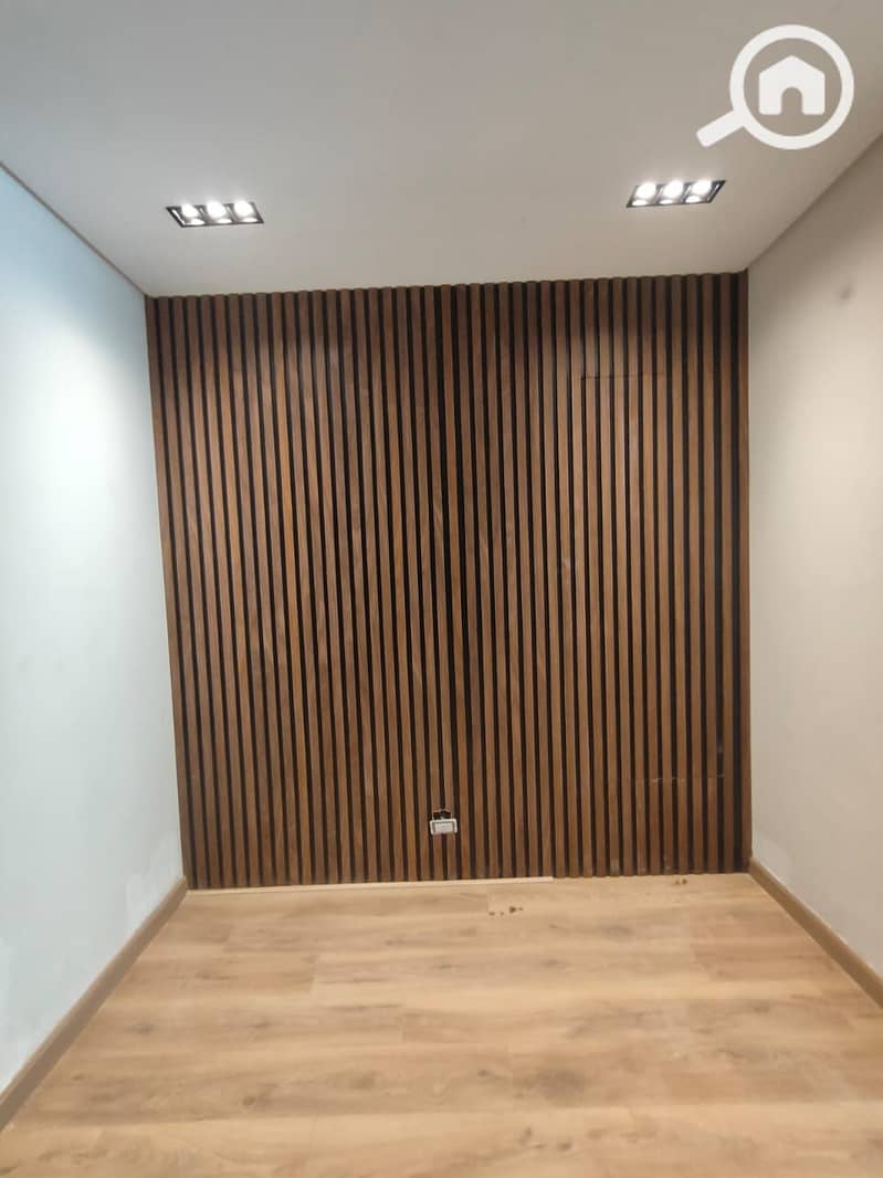 5 84b67d0b-8954-4dee-a802-1fe399daae96. jpg