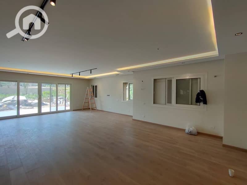 11 aa7b5457-12ab-49fa-be0a-e0008f68c7b1. jpg