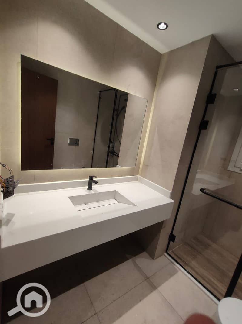 14 edb5f5c9-6a20-4df9-a9e0-0733341c67ac. jpg