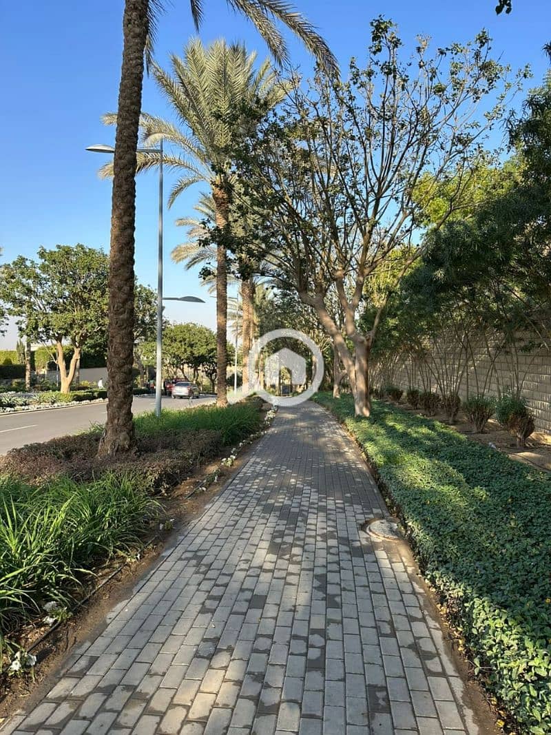 10 WhatsApp Image 2025-12-25 at 5.42. 16 PM. jpg