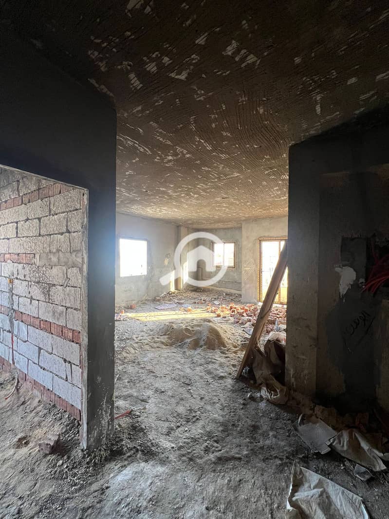 5 b4d965b6-7b15-4c10-838d-7e018d5f55e3. jpg