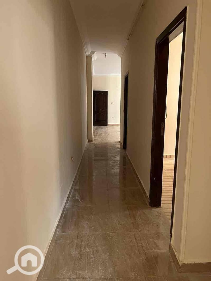 7 38e62a11-f3ac-4627-80e1-5600e84d3869. jpg