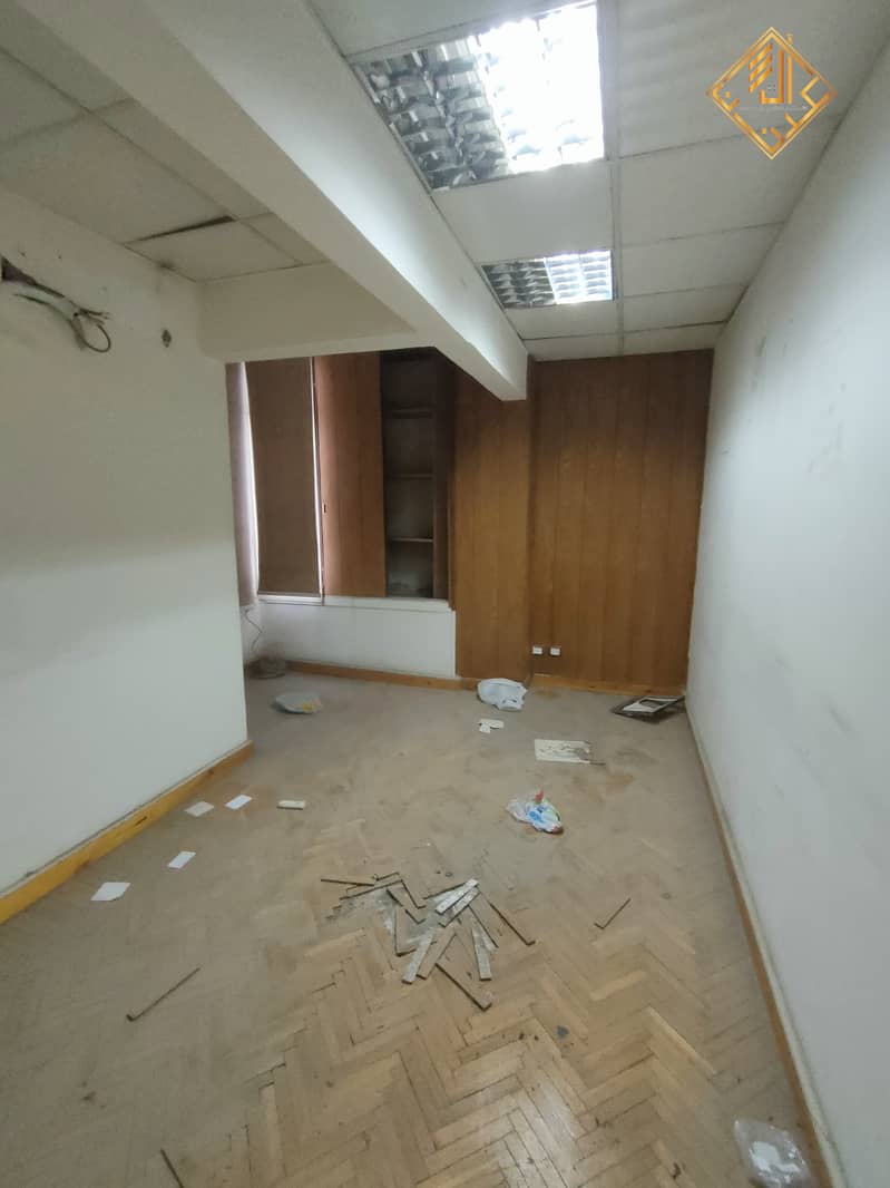 4 WhatsApp Image 2025-05-19 at 18.44. 15 (1). jpeg