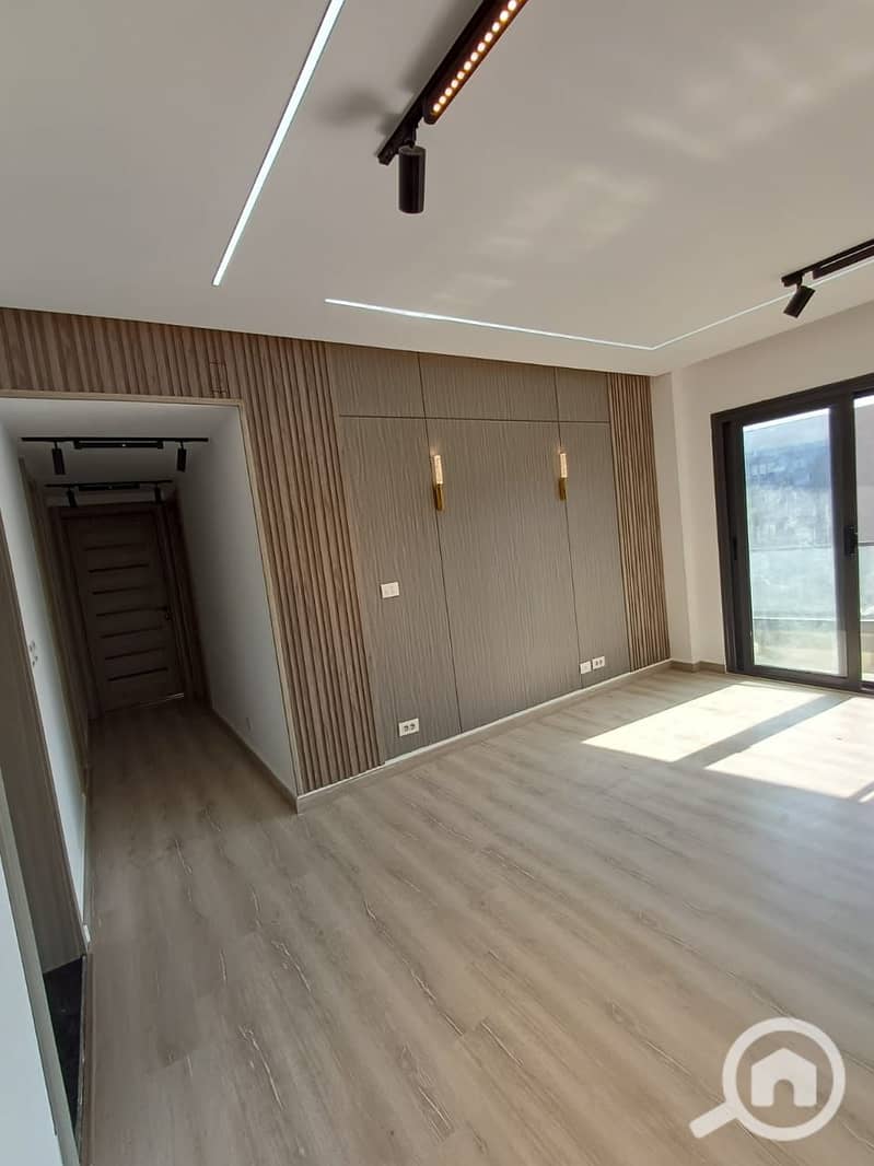 2 7b6bf474-bd1c-4a3f-9971-3c01037bebcd. jfif. jpg