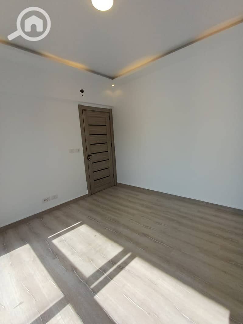 6 863d3526-7ef2-447b-9f92-60cf7ce9b5b6. jfif. jpg