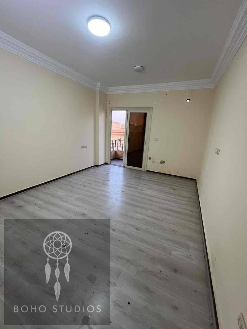 11 195d0c5a-ea41-4149-b76f-d1cd9f5a4552. jpg