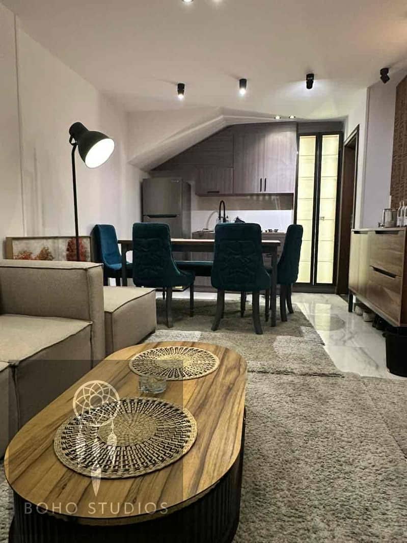 28 e55a368e-c984-4193-b3bd-8d0c15cbd5cd. jpg