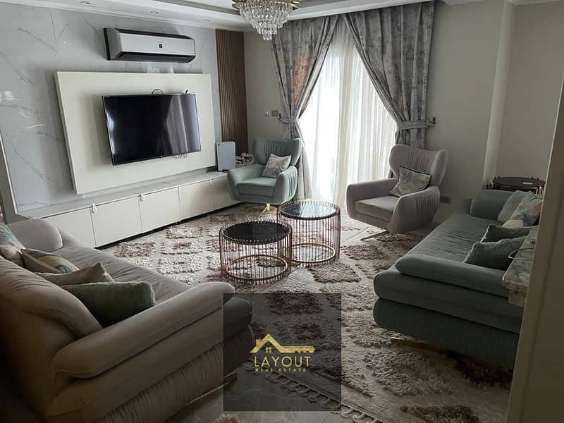 2 8085fd94-54fb-4d3c-b07b-fcf52d49d5a7. jpg