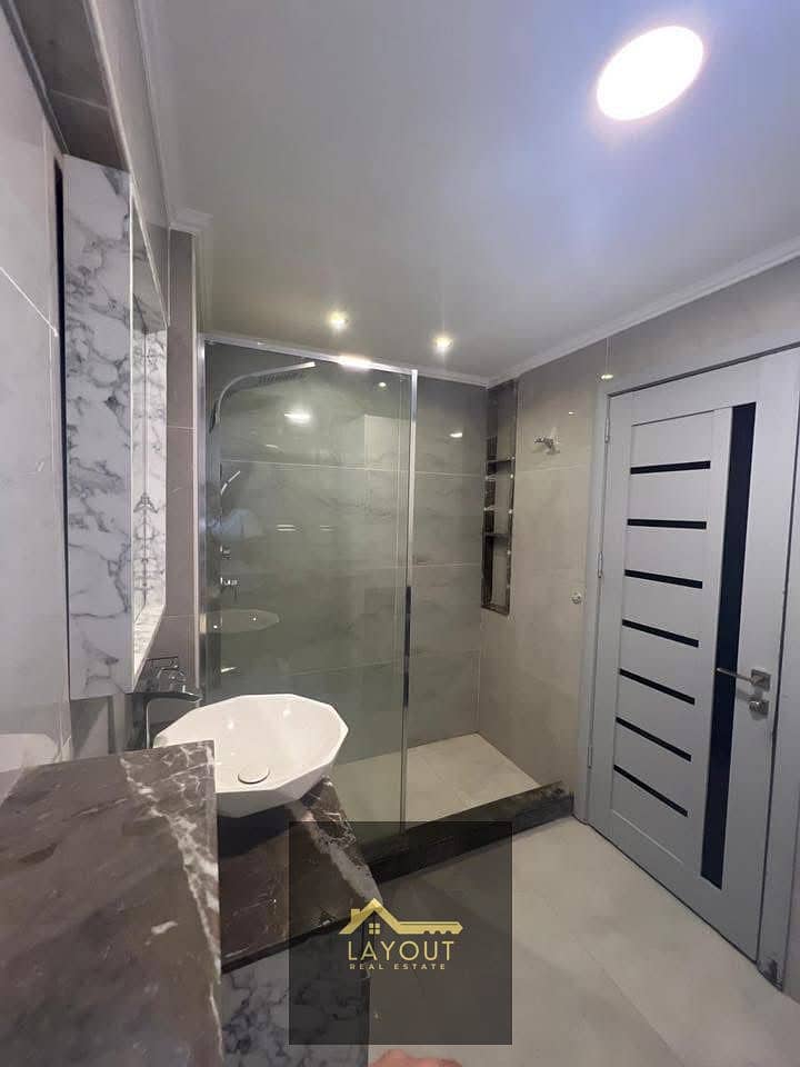 8 8432622a-c4a0-4cee-a905-954bf4a4b5d5. jpg