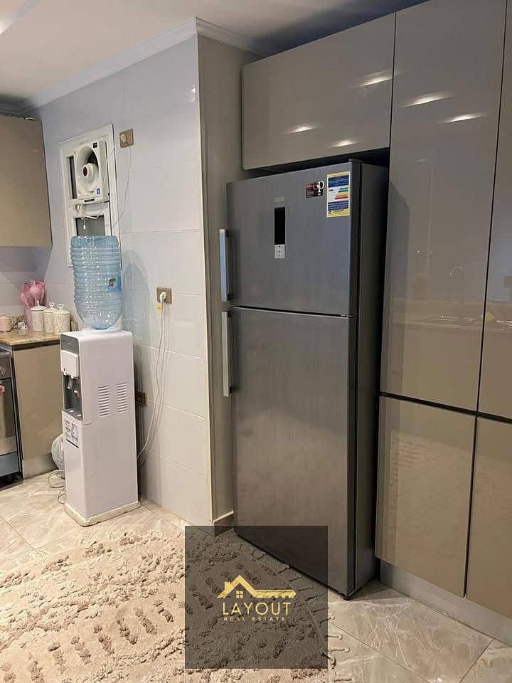 10 6fa6e633-c71e-4cb6-b1ce-926185be0e06. jpg