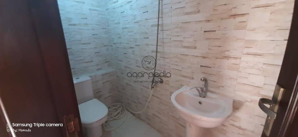 11 77b7c2e1-e503-49fc-884b-c5255fd5c28a. jpg