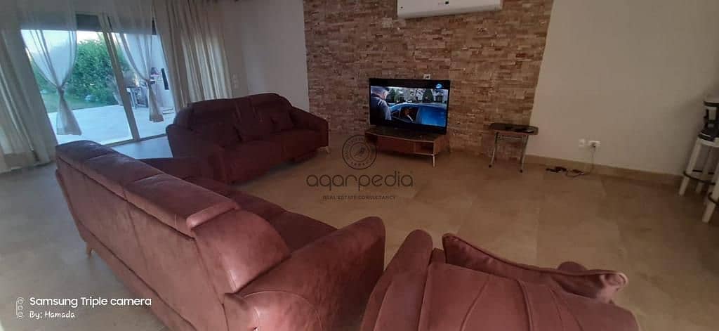 15 921f9773-e0d3-4959-a6f3-bcee6a43593b. jpg