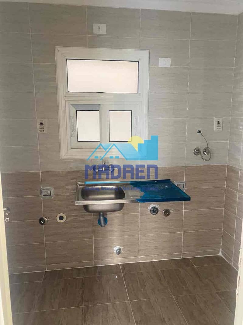 6 ead56d1f-3fa4-49d0-b75d-79a9e8271d95. jpg