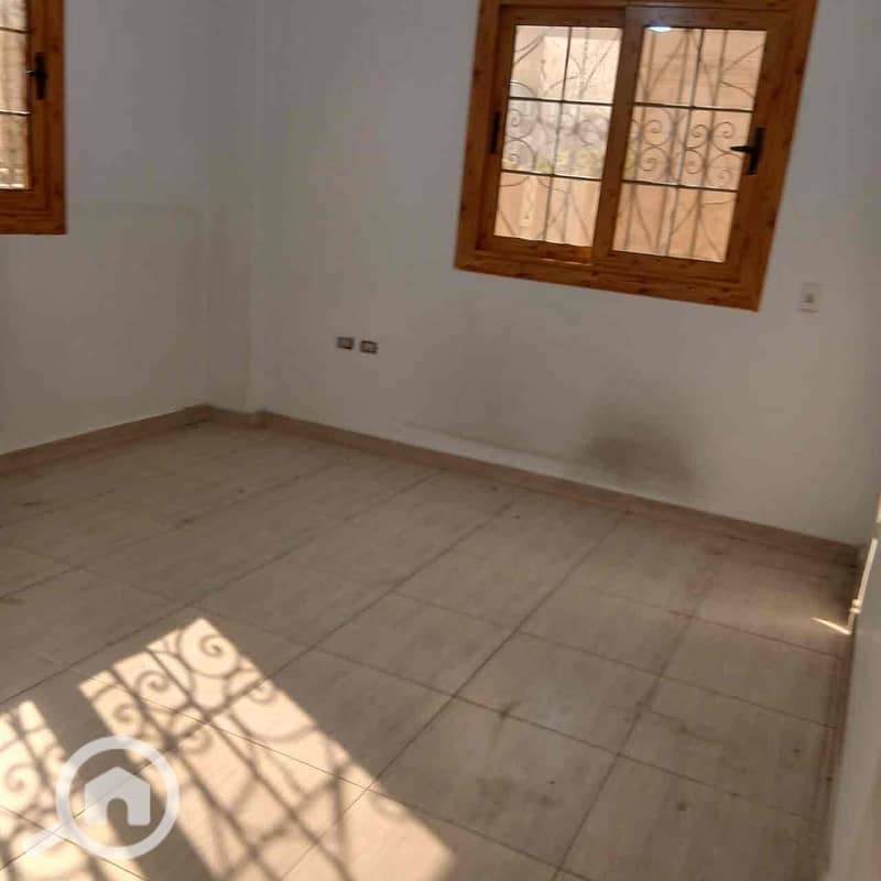 5 aabf4dd6-2117-44b2-8b47-457da691a4d0. jpg