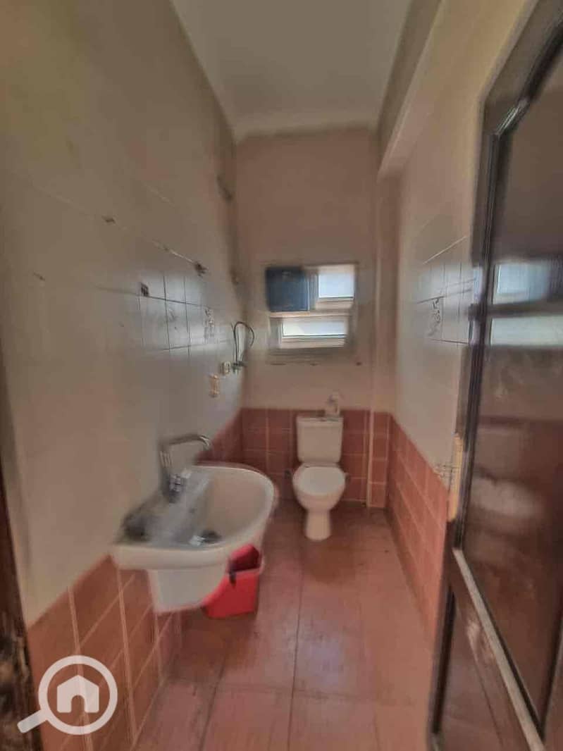 7 5570c8d6-fd4b-4859-86fb-6d77188025b8. jpg