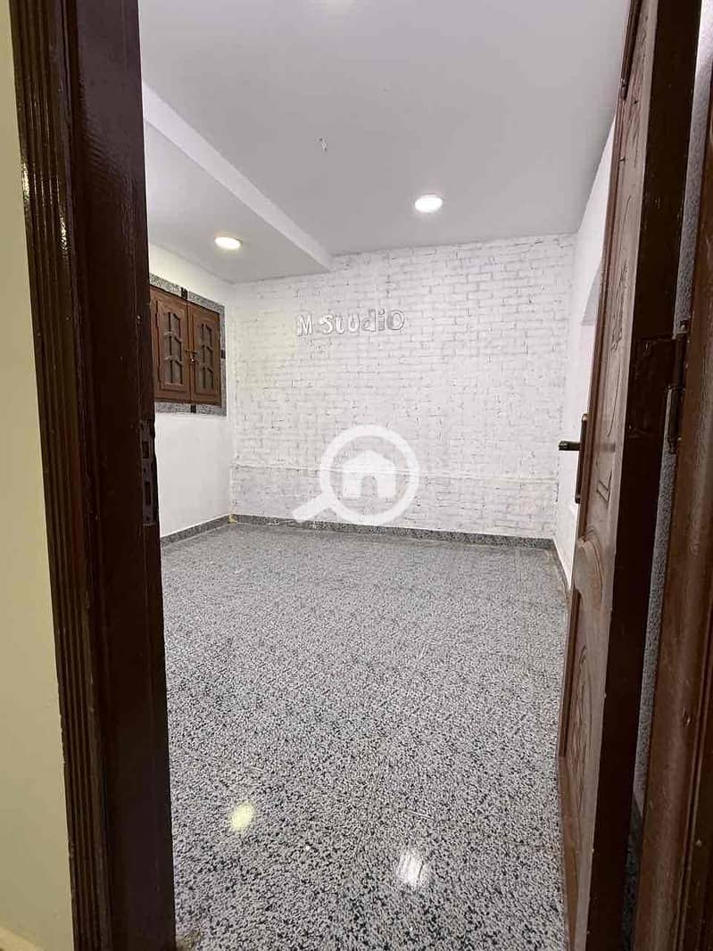 14 7e10d13d-ba27-4211-b85e-9f8b3d45696c. jpg