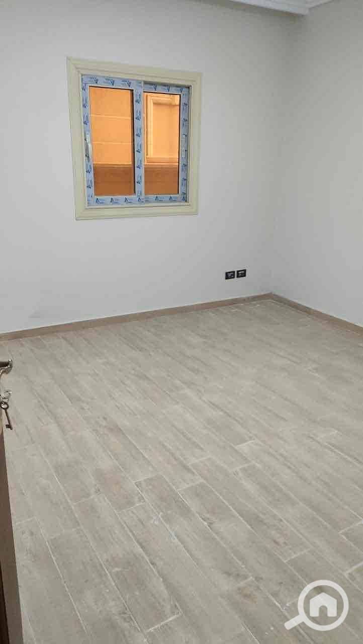 12 3c23165b-cc18-4c25-acb4-995ed171cf06. jpg