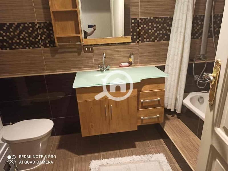 6 ec78abad-26f3-4709-8eb7-aaae7f6e45b9. jpg