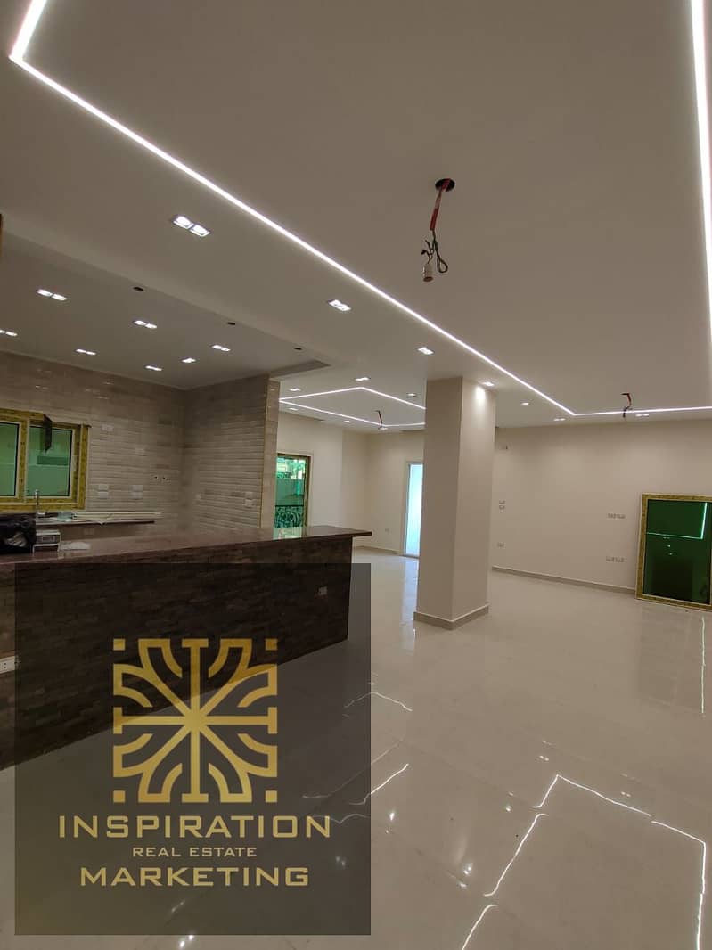 2 WhatsApp Image 2025-12-01 at 16.48. 46_04024881. jpg