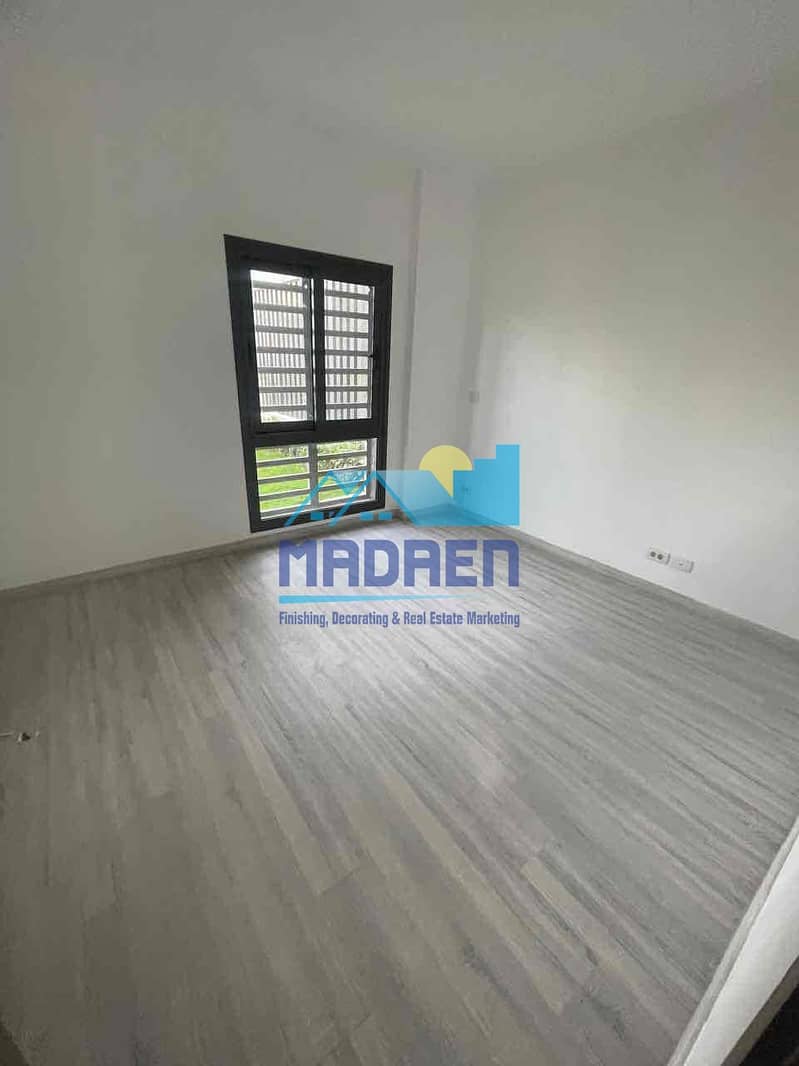 4 5802b857-eaa5-4e17-a657-c3fa876262cc. jpg