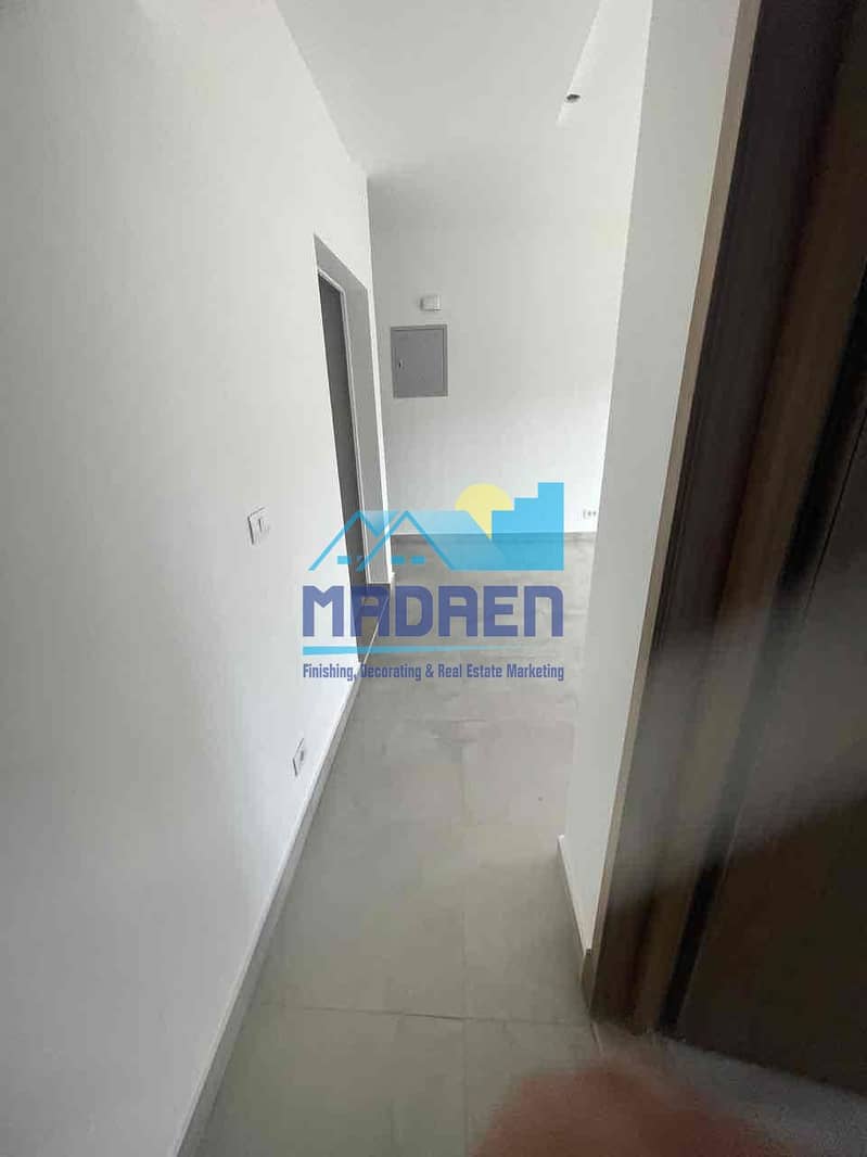 8 722f16e1-99a9-4e49-8024-ab28499edaff. jpg