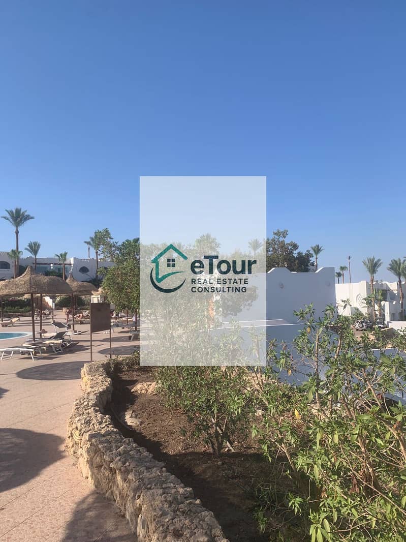 10 698664d0-2f43-4bb8-84fb-2c533e52d3af. jpg