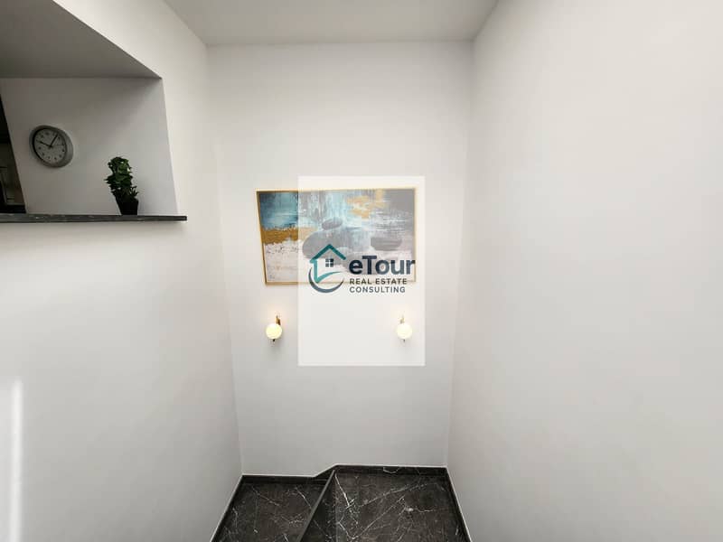 9 d5f6ef99-906d-4fde-a590-21512df92a2d. jpg