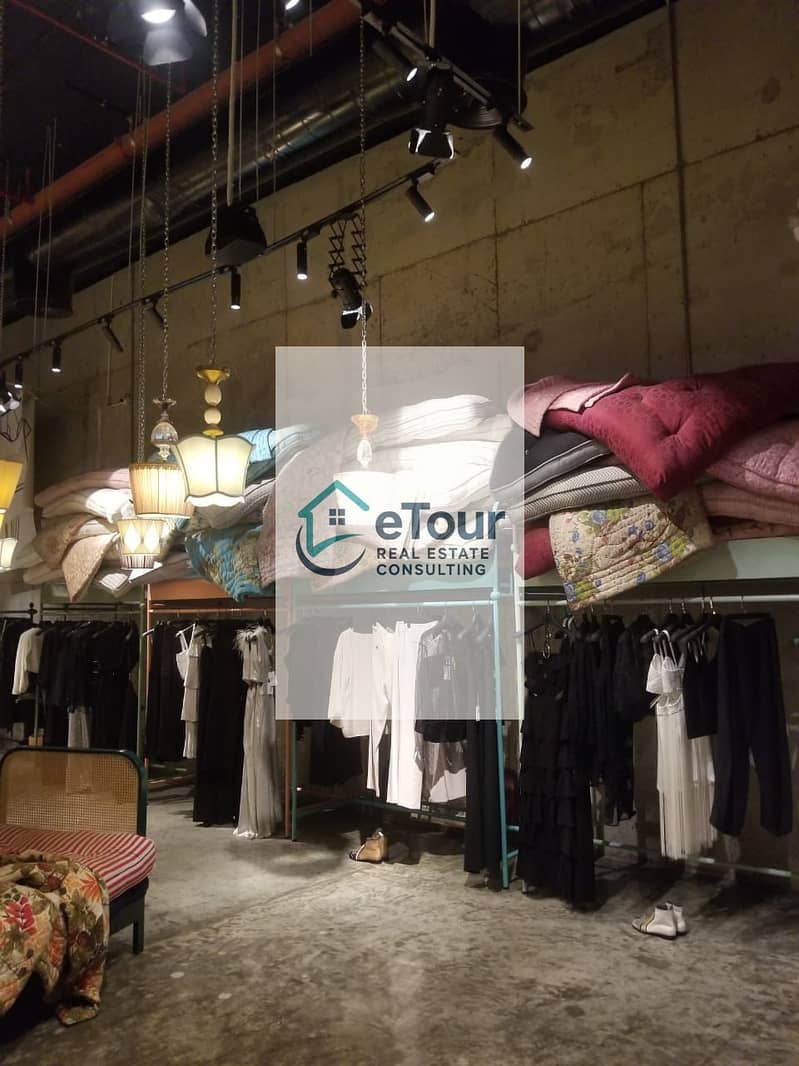 8 f687ada6-ff52-4e05-8f7e-766f4d7e721a. jpg