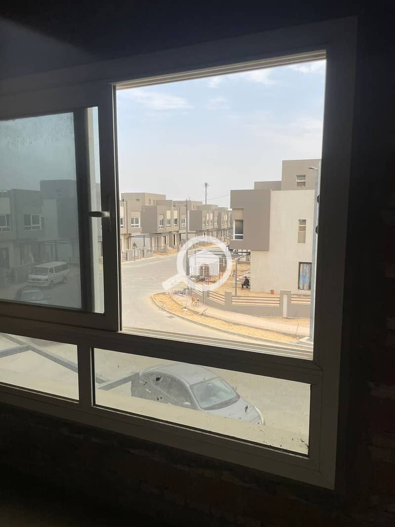 9 458804070_2039362869852903_21365643003534926_n. jpg