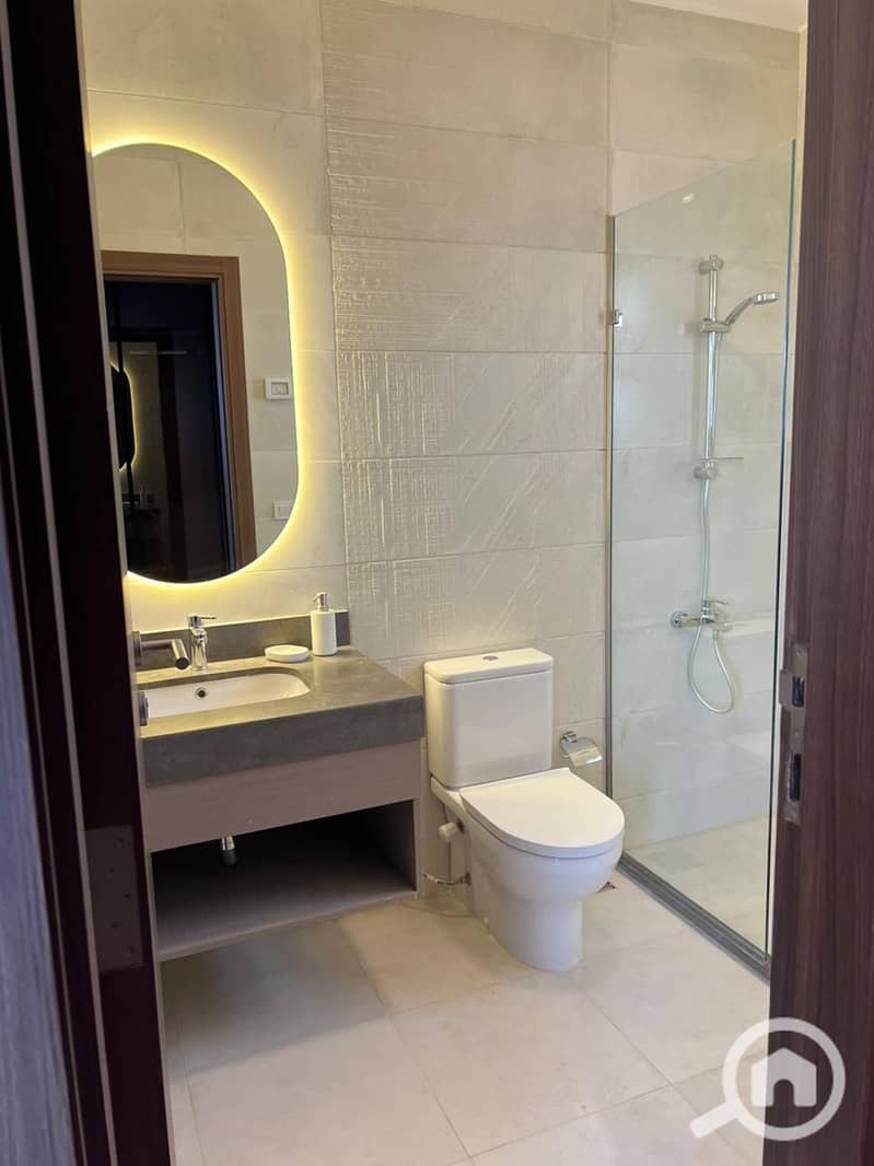 3 WhatsApp Image 2025-11-24 at 20.58. 48_17f7e54a. jpg