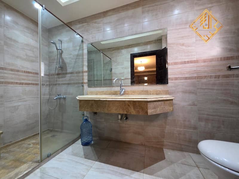 6 WhatsApp Image 2025-11-09 at 15.56. 56 (4). jpeg